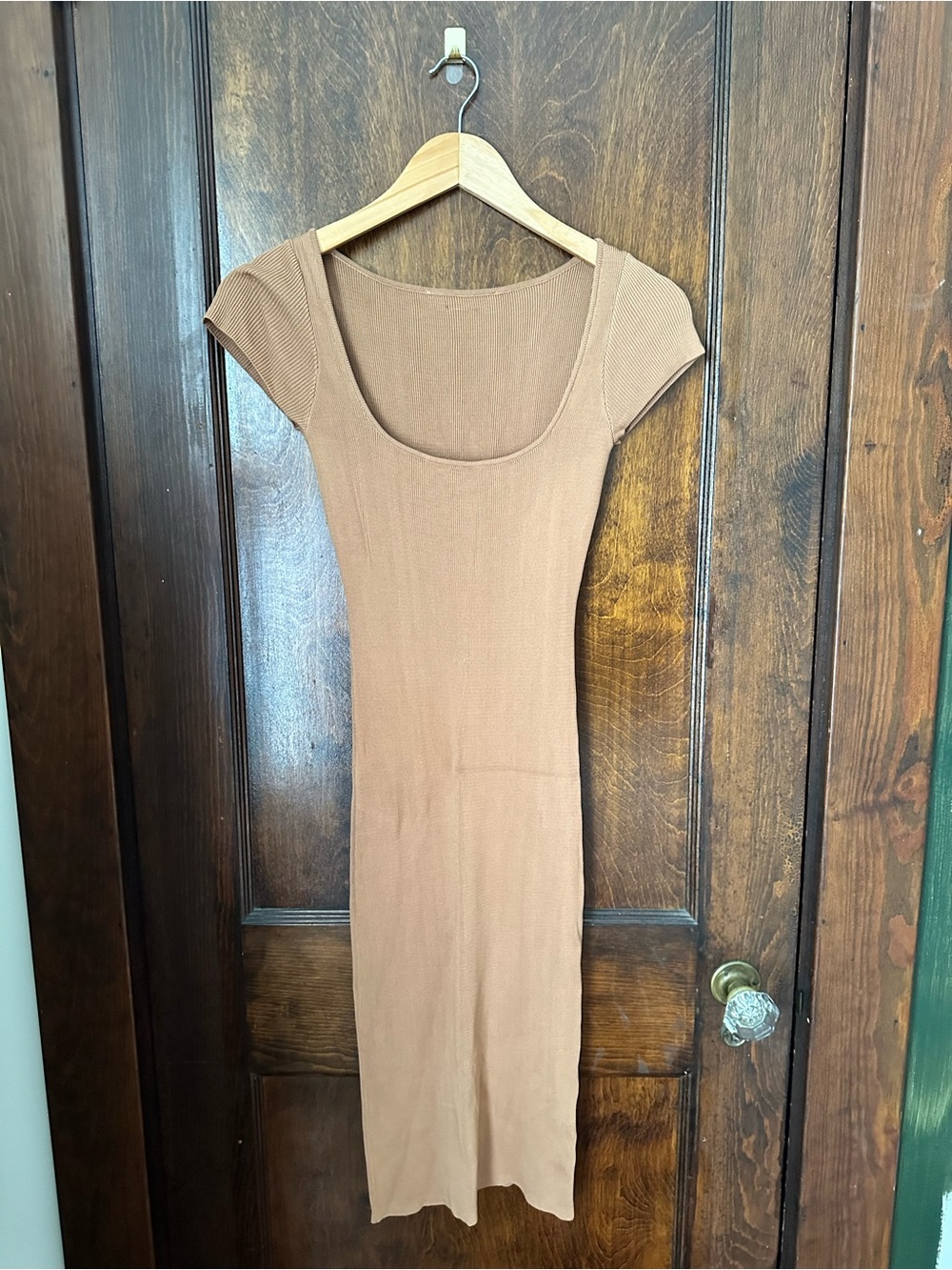 Guess Scoop Neck Ribbed Midi Dress in Tan
